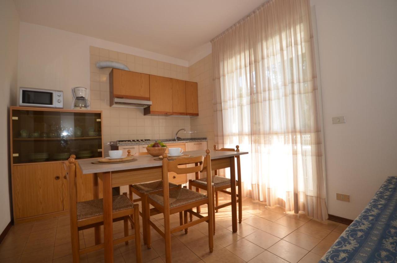 Appartamenti Sirio Via Pesci 6,8,14 비비오네 외부 사진